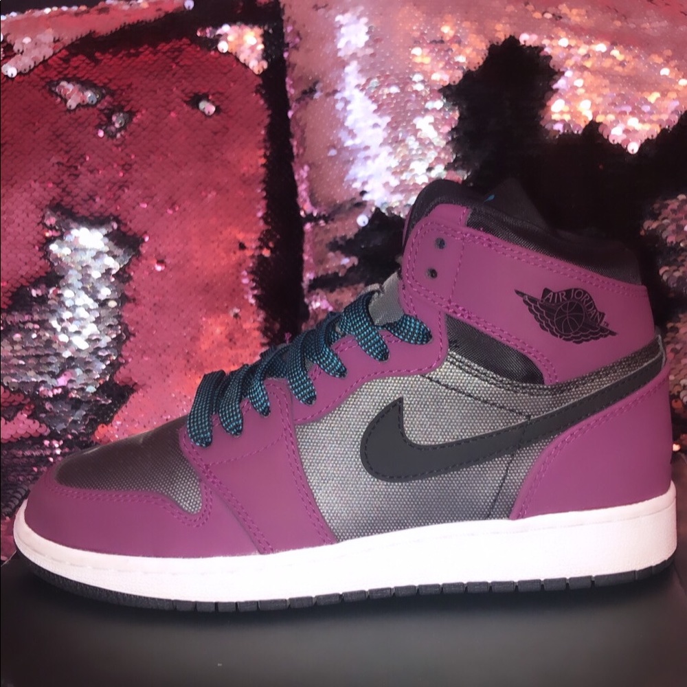 Air Jordan 1 Retro High BG
